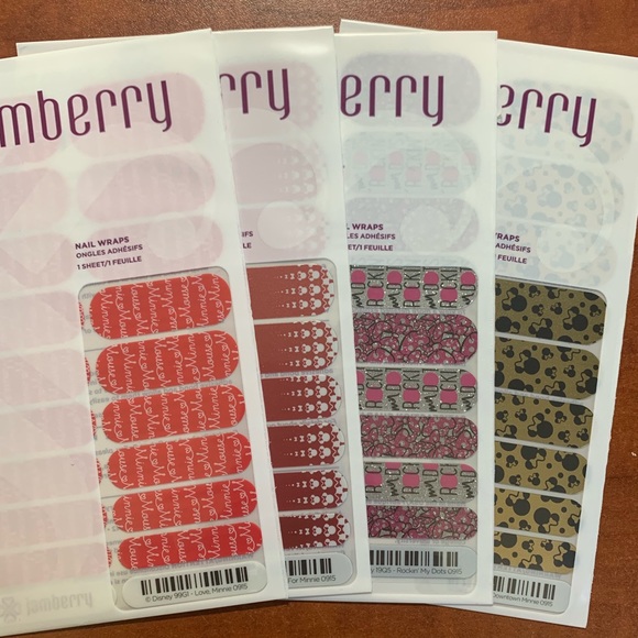 Jamberry Minnie Mouse Set of 4 Full Sheets! - Picture 1 of 5